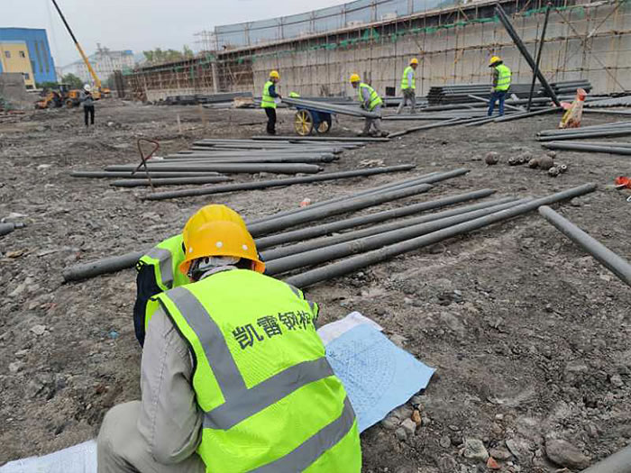 舞钢螺栓球网架结构