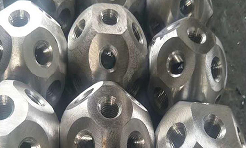 舞钢螺栓球网架的设计制作与安装